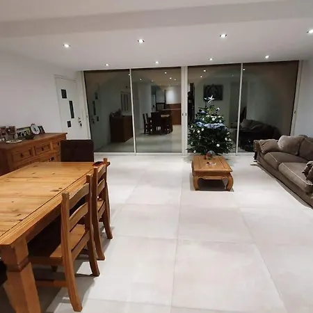 Апартаменты Location Saisonniere Bas De Villa Semaine Сис-Фур-Ле-Пляж